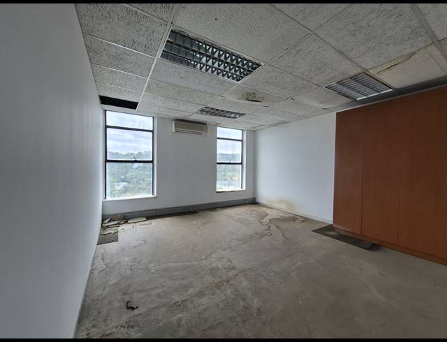 771M² OFFICE TO LET IN CRAIGHALL